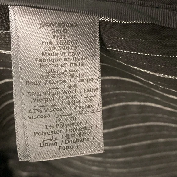 John Varvatos Peak lapel jacket. Size EU 50 USA 40 BNWT